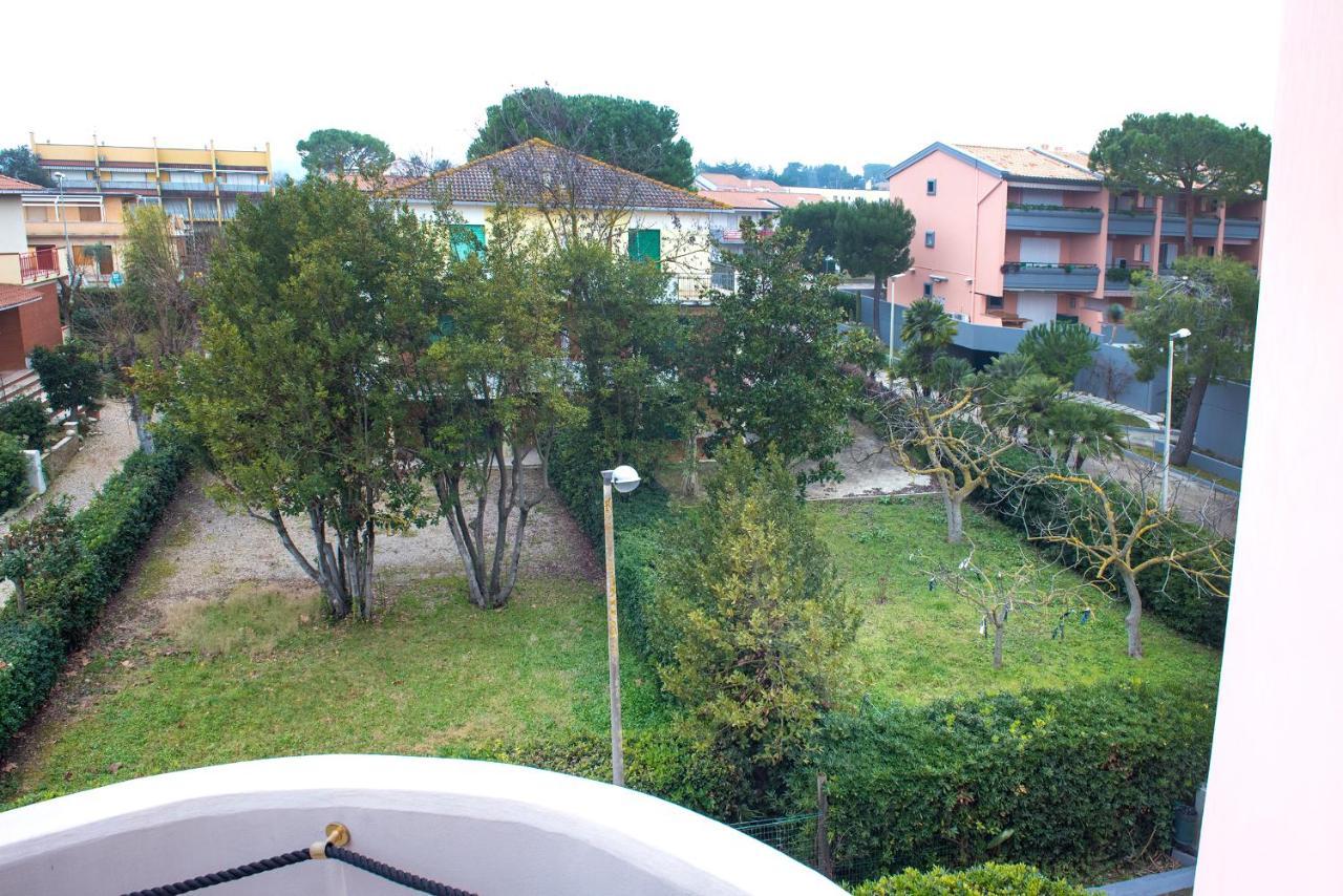 M126 - Marcelli, Trilocale Fronte Mare In Residence Con Piscina Buitenkant foto